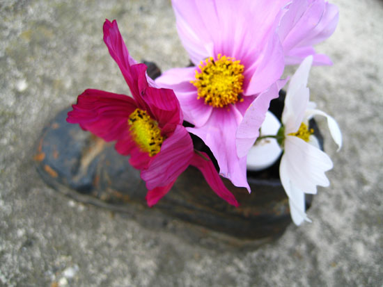 Shoe with flowers